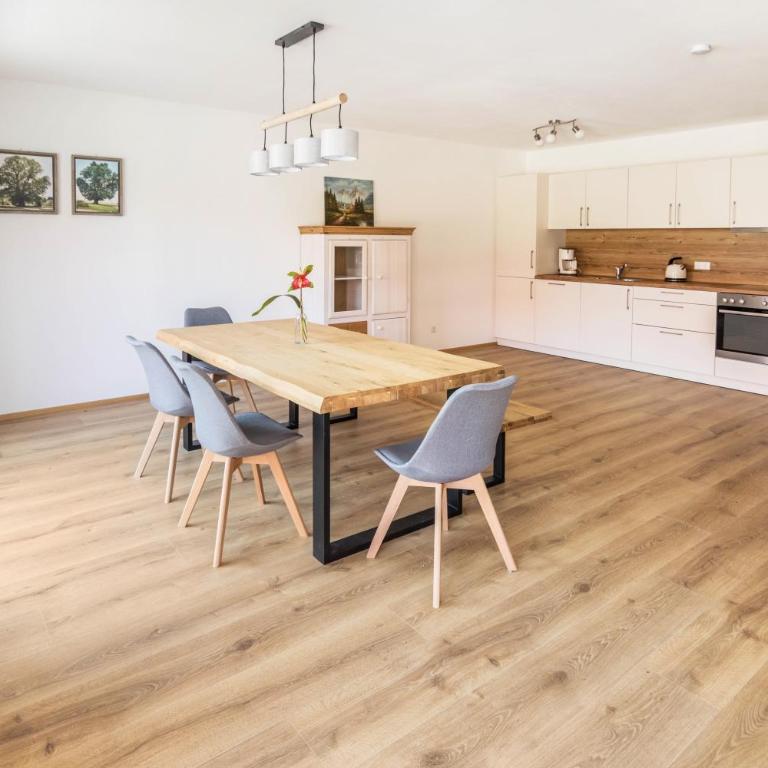 Ferienwohnung Häfele 1 - Deluxe-Apartment mit 2 Schlafzimmern und Gartenblick - 1