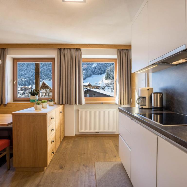 Rosalpina Apt 2 - Appartamento Deluxe con 2 Camere da Letto e Balcone - 4
