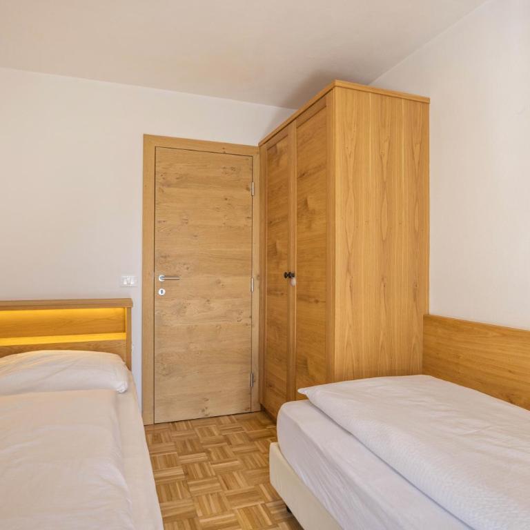 Rosalpina Apt 2 - Appartamento Deluxe con 2 Camere da Letto e Balcone - 7