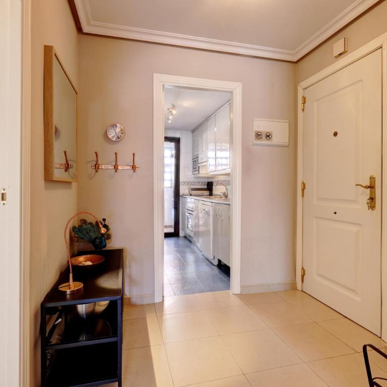 Puerto Banus La Maestranza - Two-Bedroom Deluxe Apartment with Garden View - 22