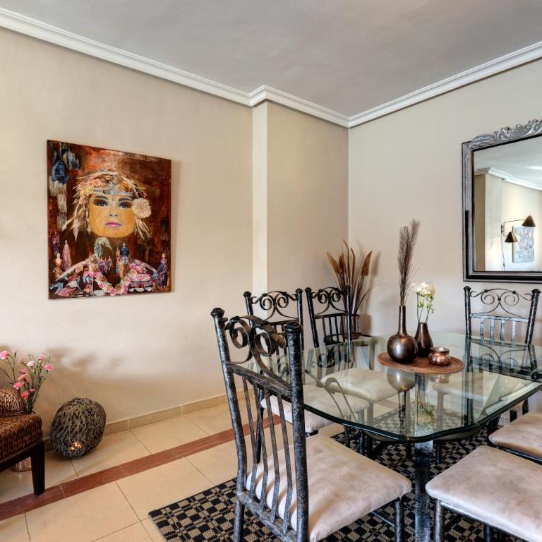 Puerto Banus La Maestranza - Two-Bedroom Deluxe Apartment with Garden View - 16