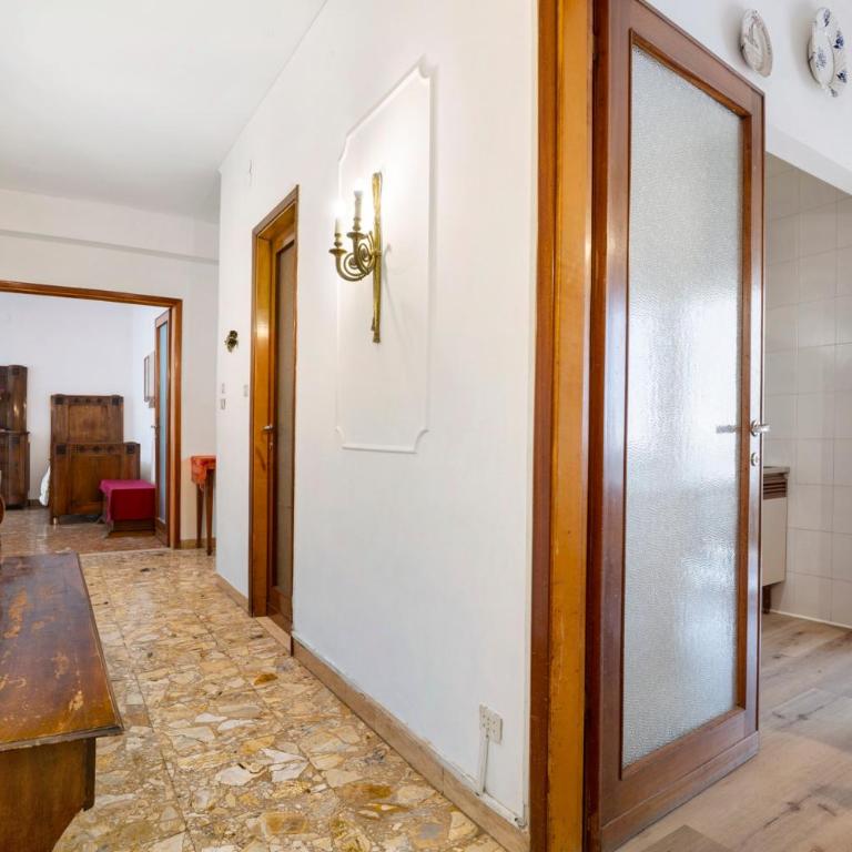 Venice Apartment - Superior Apartment with City View - 8