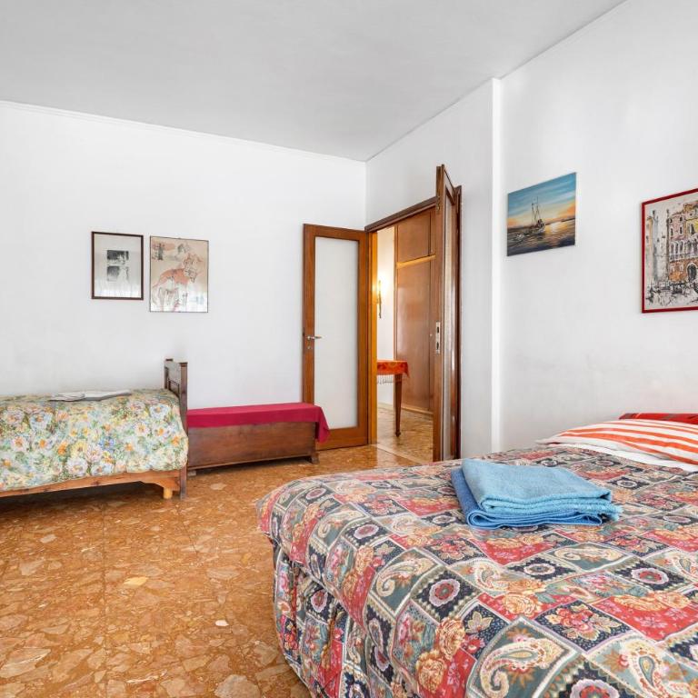 Venice Apartment - Superior Apartment with City View - 5