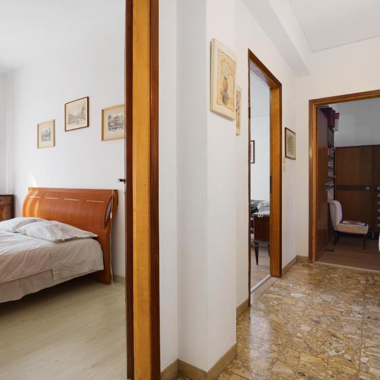 Venice Apartment - Superior Apartment with City View - 14