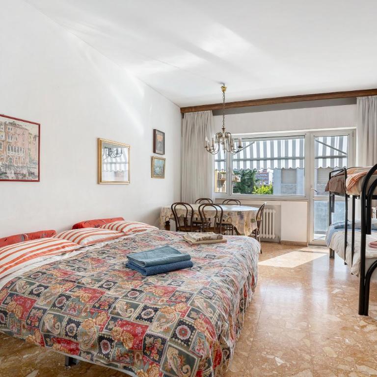 Venice Apartment - Superior Apartment with City View - 1