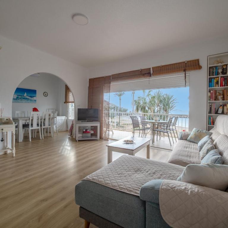 Piso frente playa de la Colonia - Apartamento Premium de 3 dormitorios con balcón - 4