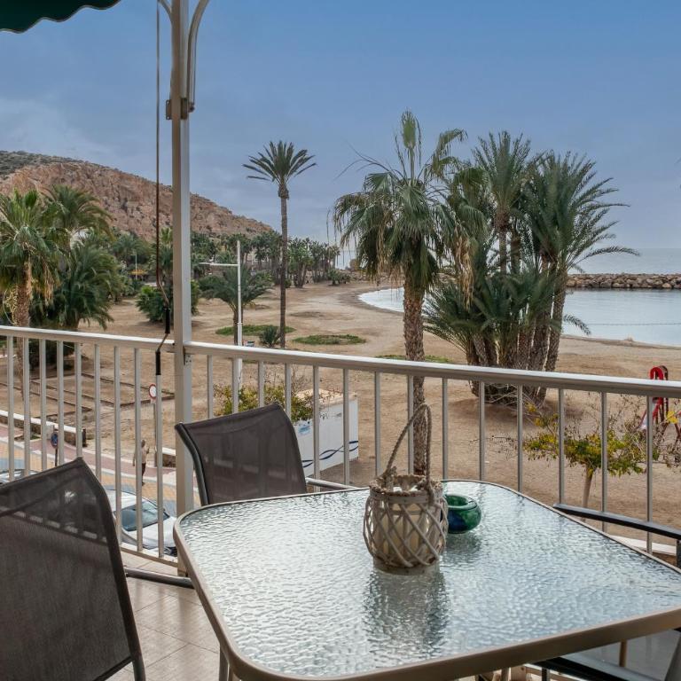Piso frente playa de la Colonia - Apartamento Premium de 3 dormitorios con balcón - 2