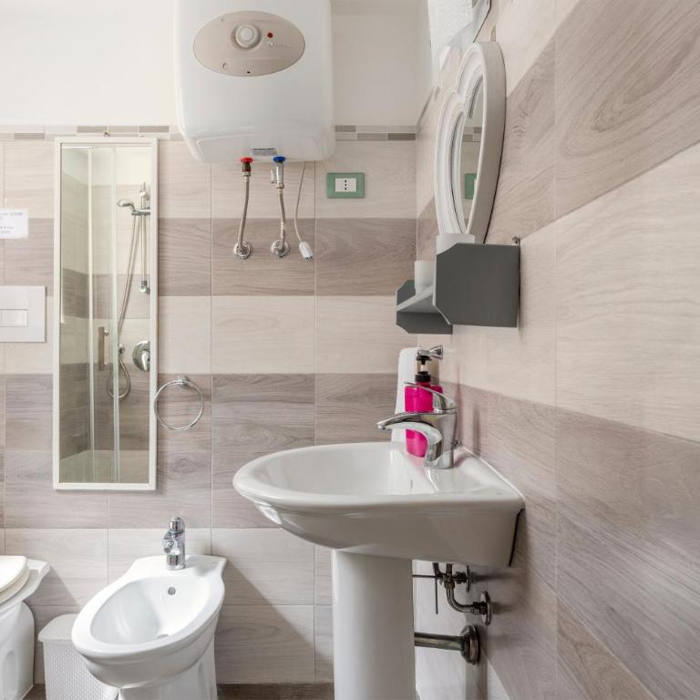 Casa Nica - Appartamento Superior con 1 Camera da Letto e Balcone - 14
