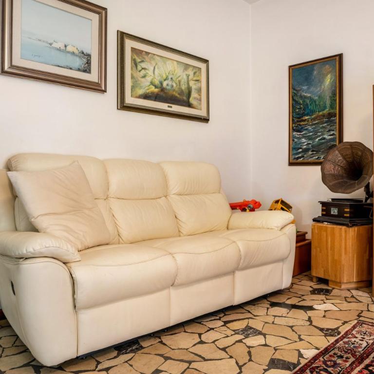 Appartamento Re 1 - Appartamento Deluxe con 2 Camere da Letto e Vista Giardino - 8