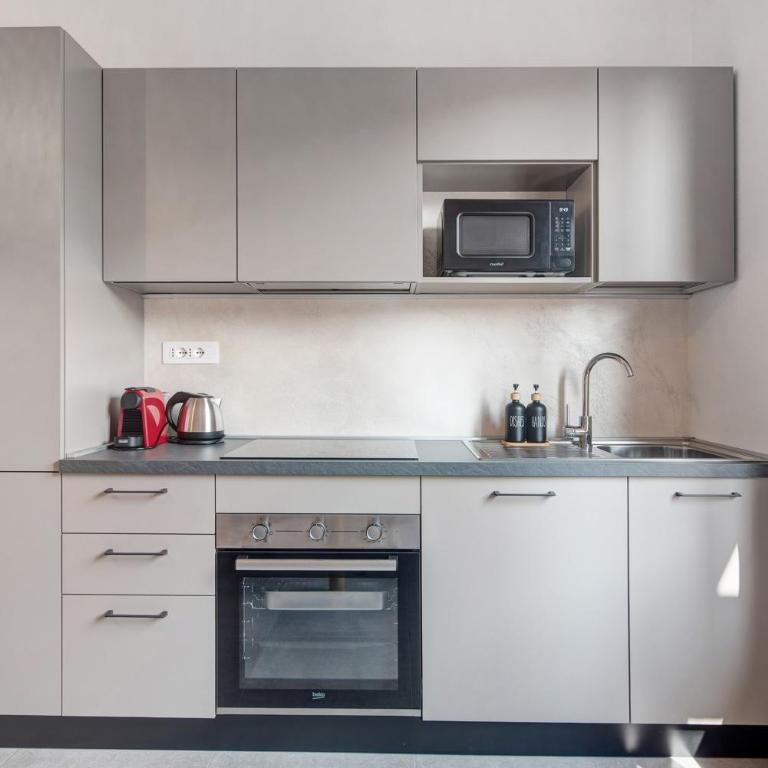 Queta - Modern Flat - Deluxe Apartment mit Balkon und 2 Schlafzimmern - 4