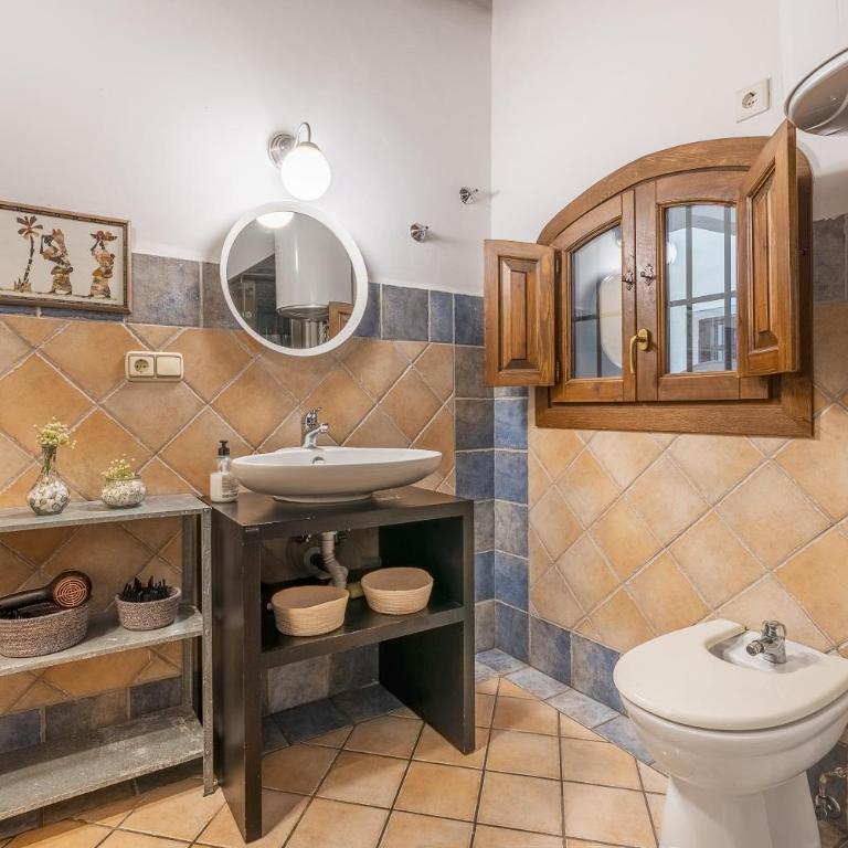 Apartment Elvira Street with Wifi - Superior Apartment with City View - 14