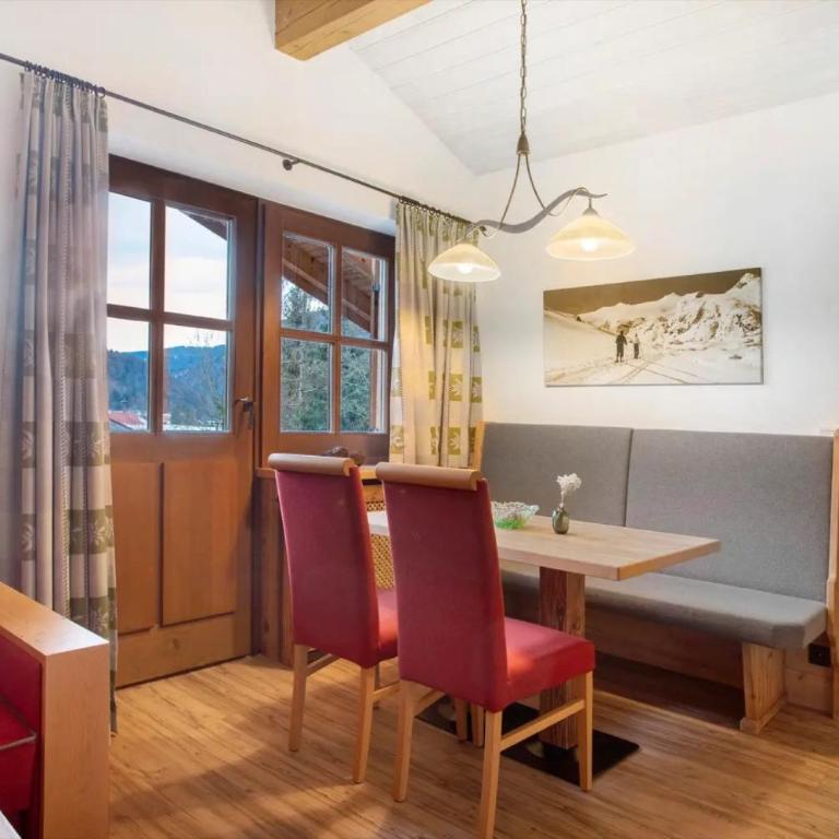 Gästehaus Panorama - Appartement 6 - Deluxe-Apartment mit 2 Schlafzimmern und Gartenblick - 3