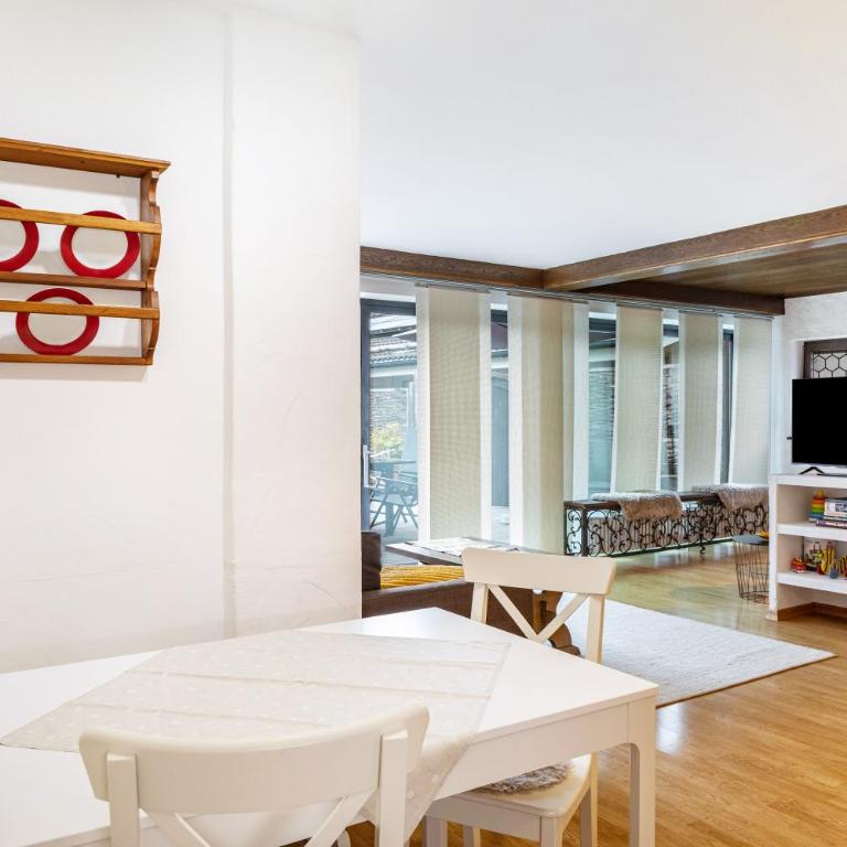 Ferienwohnung am Wehr - Three-Bedroom Apartment with Mountain View - 15