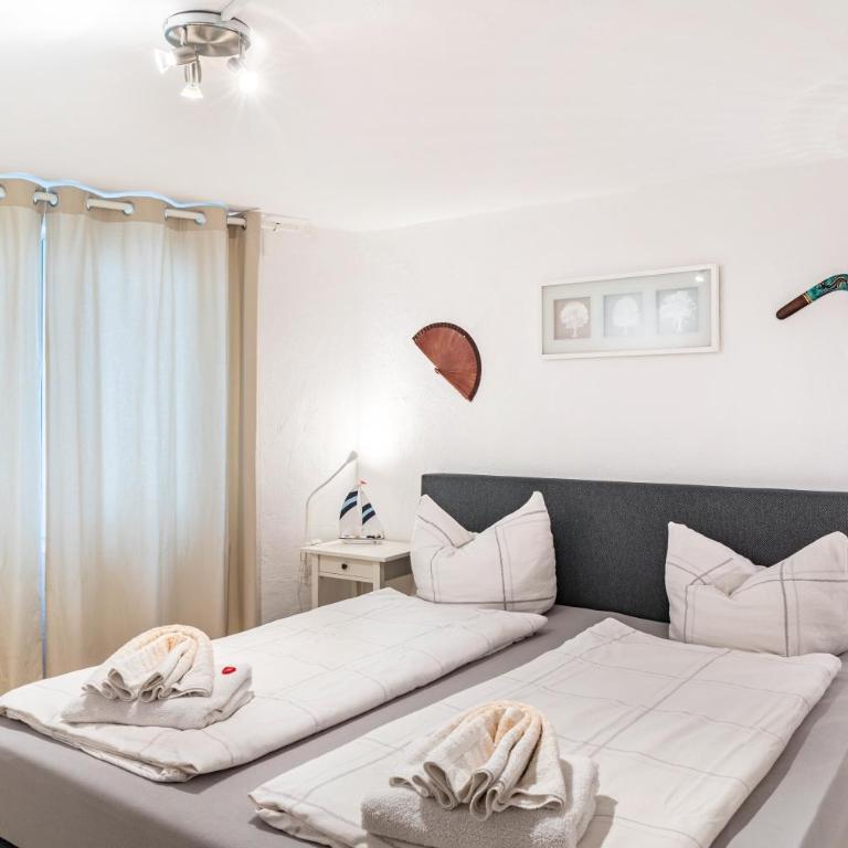 Ferienwohnung am Wehr - Three-Bedroom Apartment with Mountain View - 27