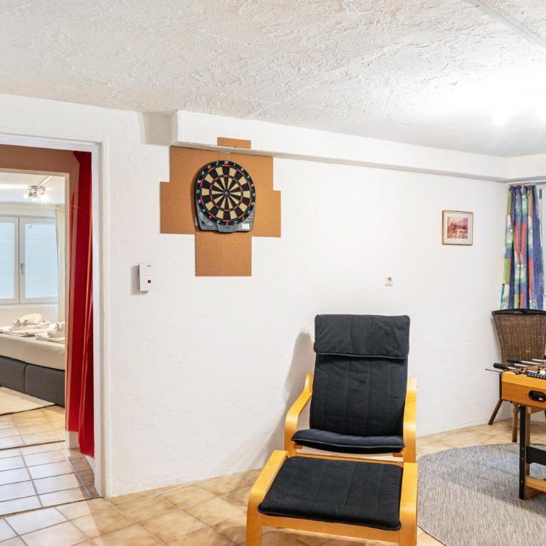Ferienwohnung am Wehr - Three-Bedroom Apartment with Mountain View - 28
