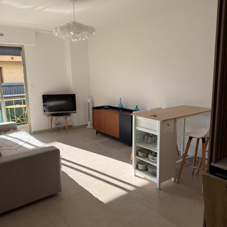 Les Bulles 3 Pièces 2 chambres avec parking - Appartamento con 2 Camere da Letto - 3
