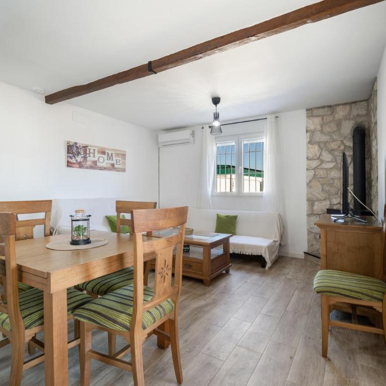 Casa Rural La Ferrera Chiclana - Apartamento Deluxe de 2 dormitorios con vistas al jardín - 4