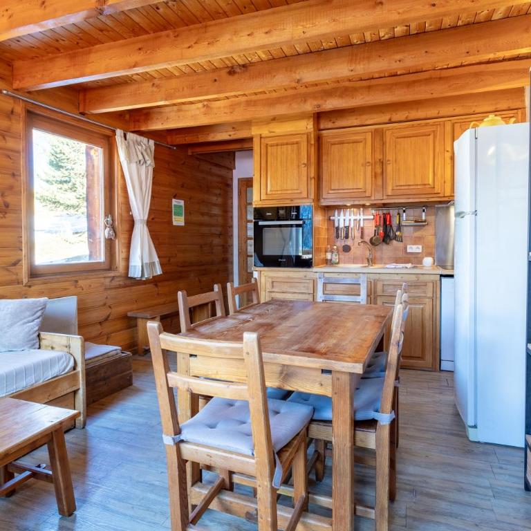 L'Alpazen Jouve Duplex - Two-Bedroom Deluxe Apartment with Garden View - 9