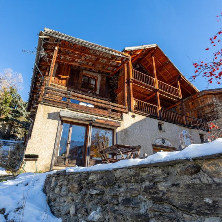 L'Alpazen Jouve Duplex - Two-Bedroom Deluxe Apartment with Garden View - 19