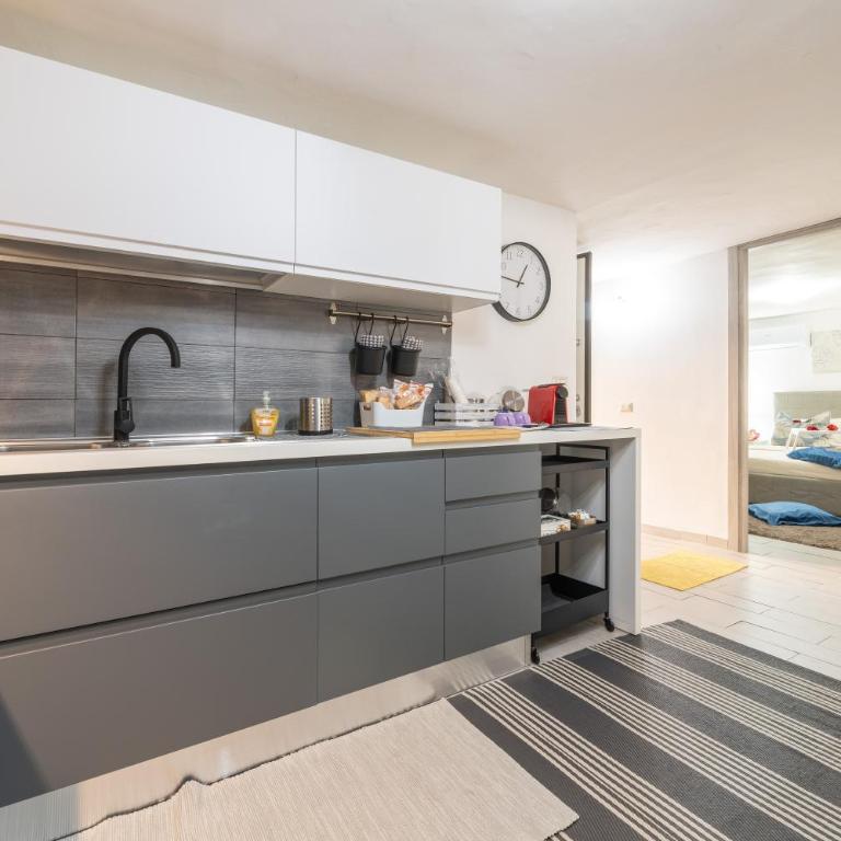 Casa Vacanze Manzoni 29 - Appartamento Superior con Vista Città - 11