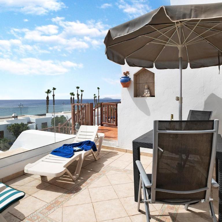 Puerto Chico 8 - Studio Apartment with Sea View - 1