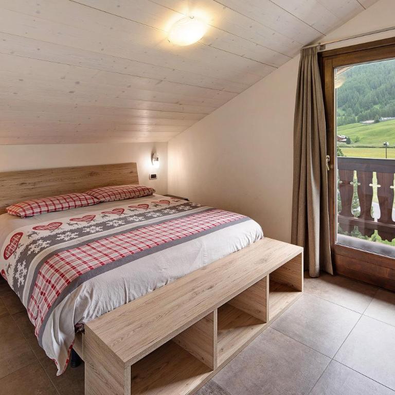 Appartamenti Arcobaleno Bianco - Appartamento Deluxe con 2 Camere da Letto e Vista Giardino - 11