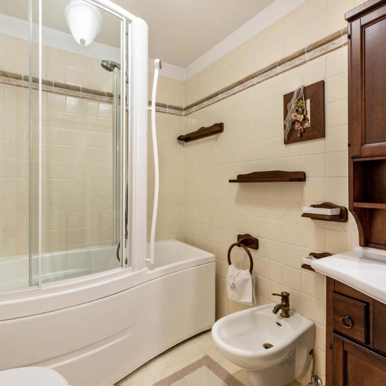 Casa Loretta - Appartamento Premium con 3 Camere da Letto e Balcone - 19