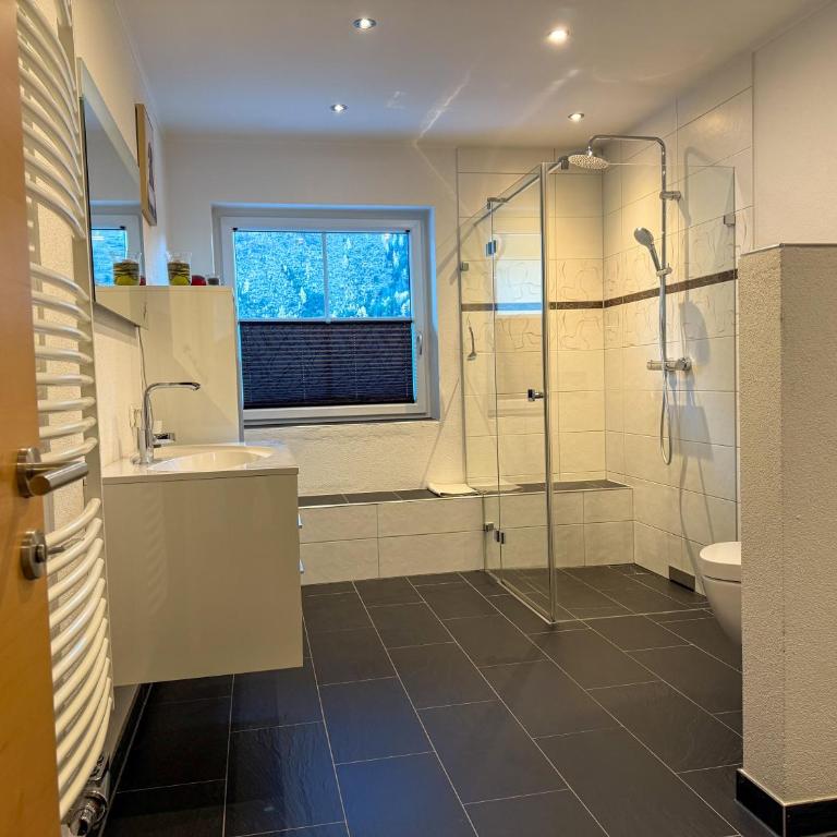 Die Kromarin - Deluxe-Apartment mit 2 Schlafzimmern und Gartenblick - 3
