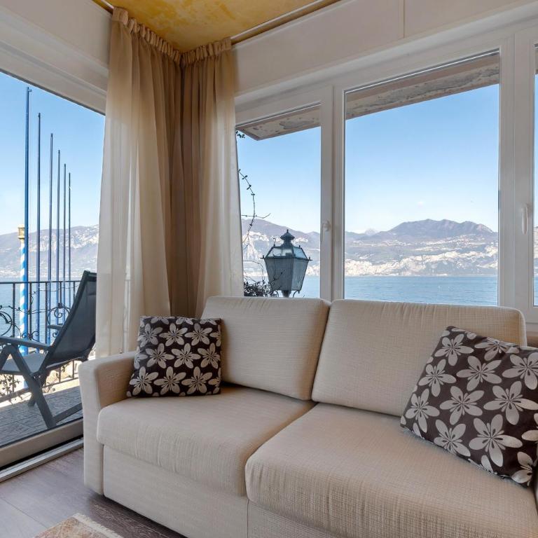 New Charming Bianca Brenzone - Appartamento Deluxe con 2 Camere da Letto e Balcone - 6