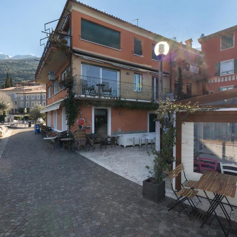 New Charming Bianca Brenzone - Appartamento Deluxe con 2 Camere da Letto e Balcone - 28