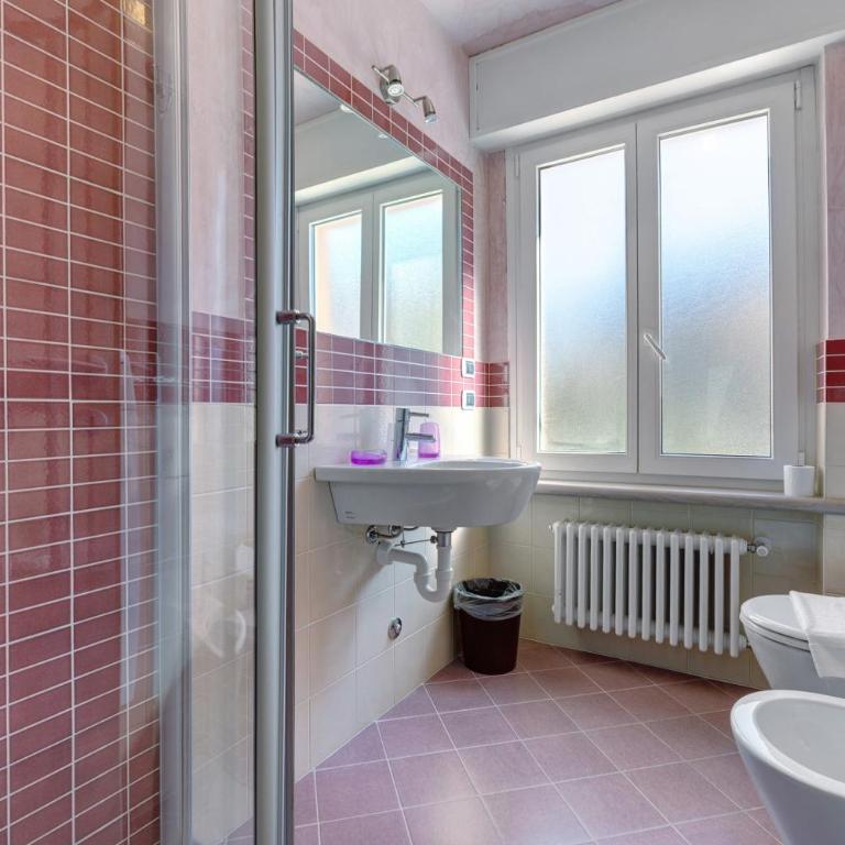 New Charming Bianca Brenzone - Appartamento Deluxe con 2 Camere da Letto e Balcone - 19