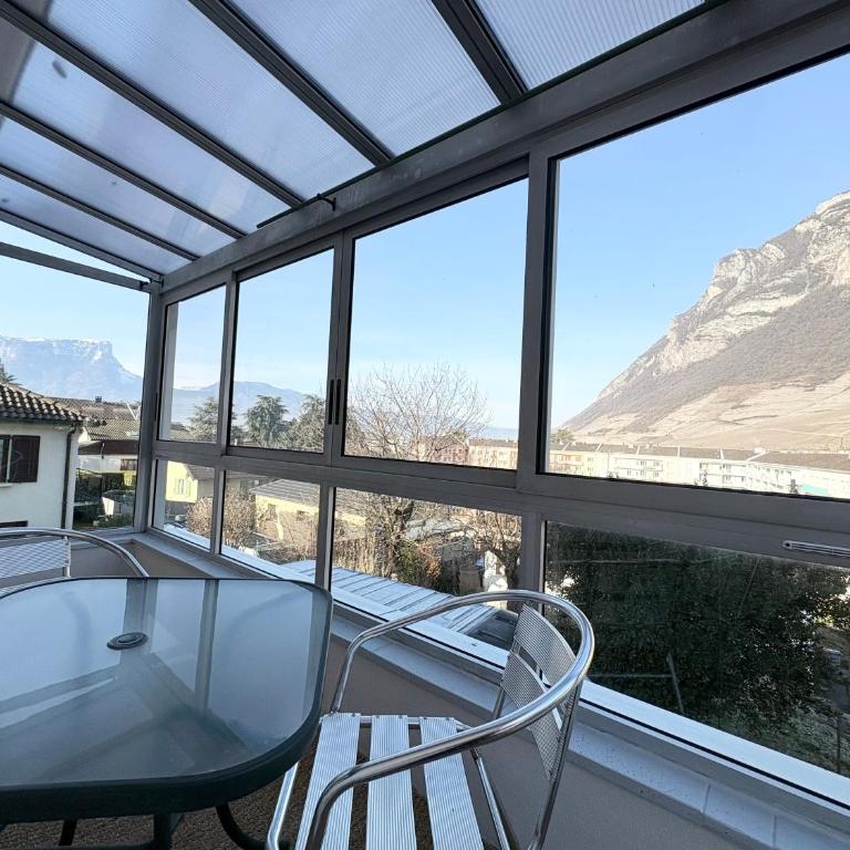 Maison Des 3 Vallées - Wifi Véranda - Maison 2 Chambres - 2
