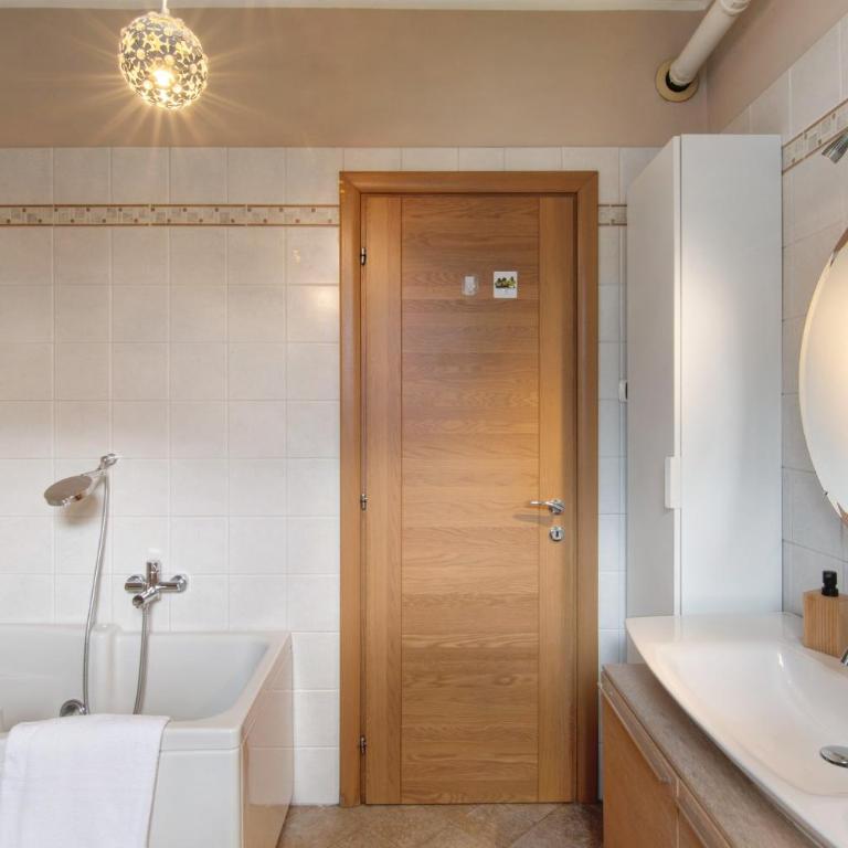 Como Lake Home - Appartamento Premium con 3 Camere da Letto e Balcone - 20