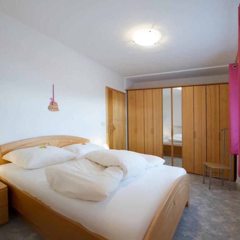 Kristallhof Fewo Golden - Appartamento Deluxe con 2 Camere da Letto e Vista Giardino - 3