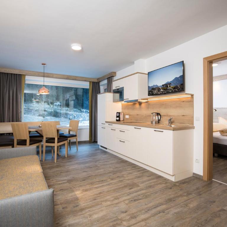 Alps Tux - Apartment mit Balkon - 1