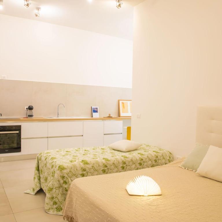 Guido's City Rooms - One-Bedroom Apartment - 3