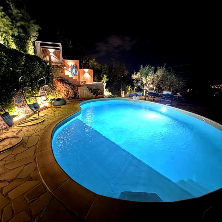 Fantastic villa in the bay of Cannes, 5 minutes from the beach - with private pool - Villa - Vue sur Mer - 13