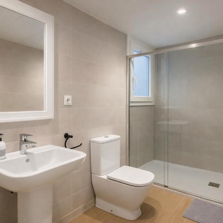Esence 5 habitaciones 2 baños parking A/C wifi - One-Bedroom Apartment - 3