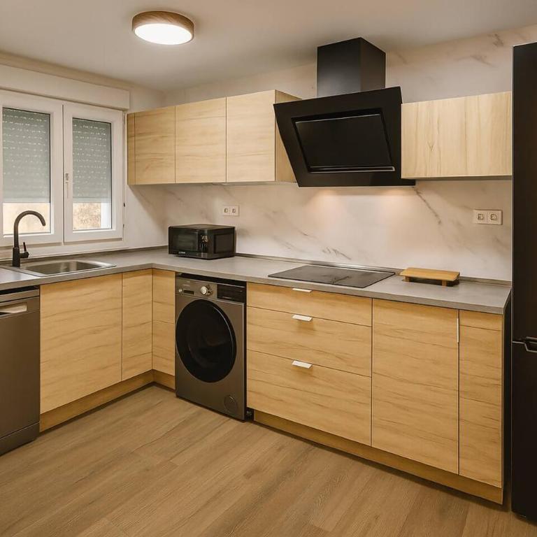 Esence 5 habitaciones 2 baños parking A/C wifi - One-Bedroom Apartment - 14