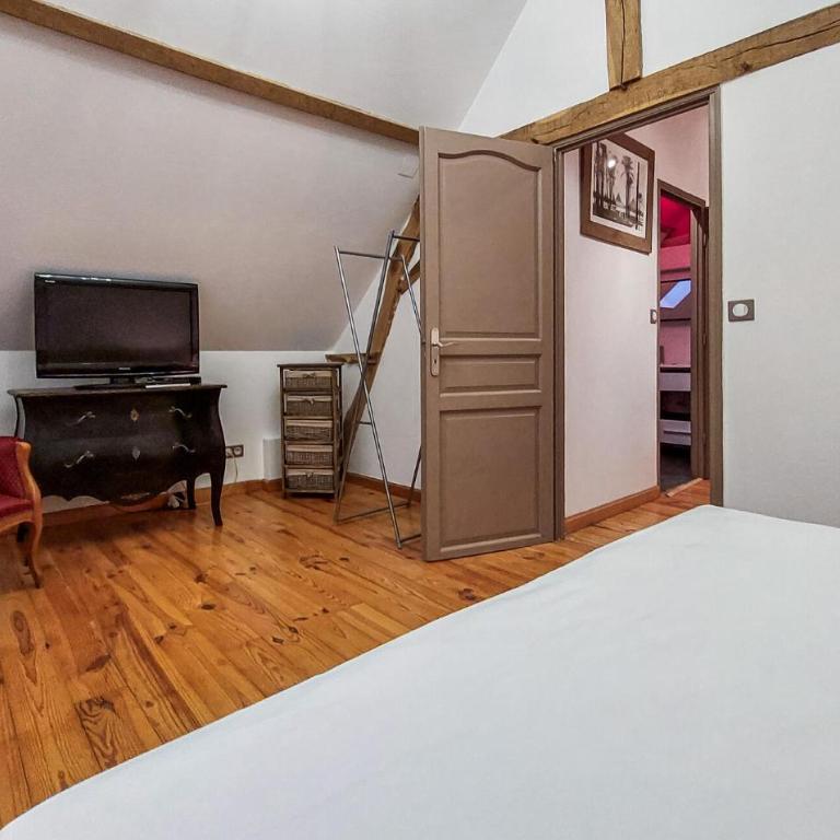 Pet Friendly Home In Sarlat-La-Canèda - Casa Vacanze con 3 Camere da Letto - 12