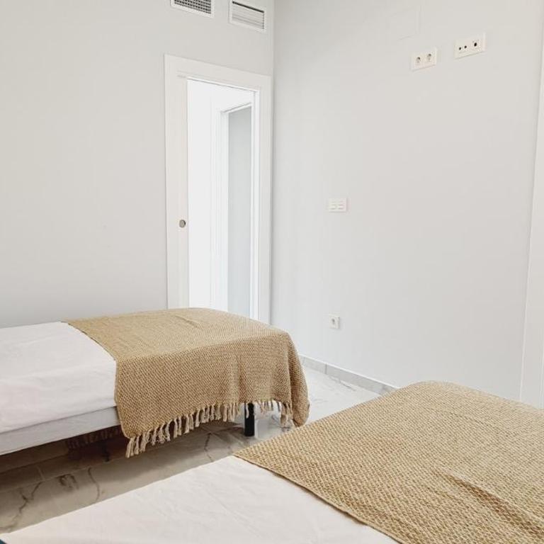 Amanecer 7 Alicante - Apartamento Deluxe de 2 dormitorios con balcón - 40