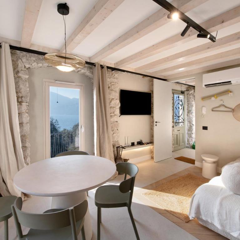 Cozy Sommavilla Residence - Appartamento Superior con 1 Camera da Letto e Balcone - 1