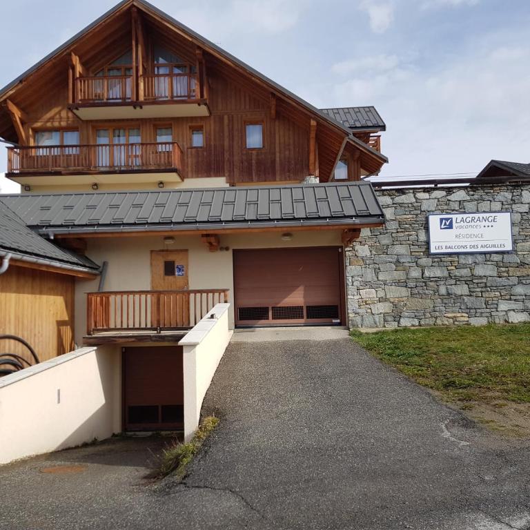 Les balcons des aiguilles - Appartement 3 Chambres Premium avec Balcon - 1