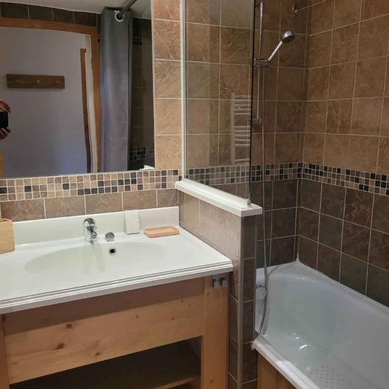 Les balcons des aiguilles - Appartement 3 Chambres Premium avec Balcon - 18