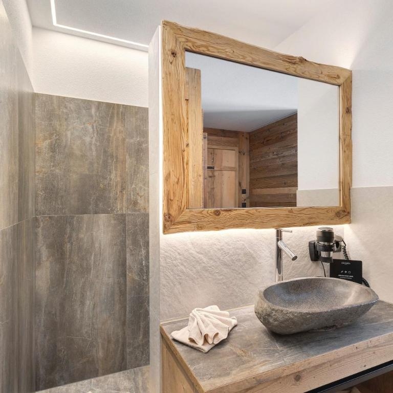 Chalet-Suite Wald - Appartamento Deluxe con 2 Camere da Letto e Vista Giardino - 15