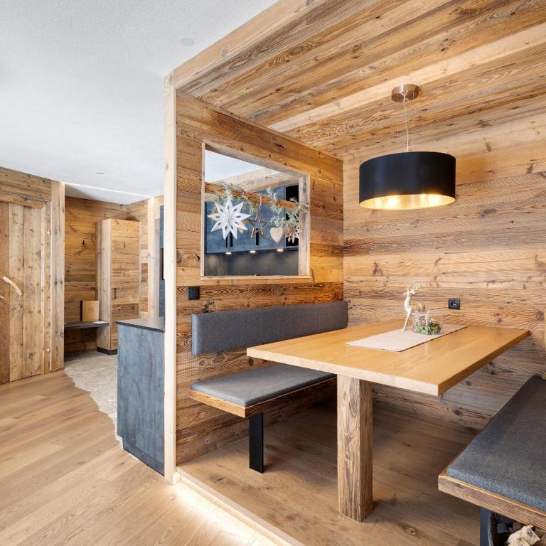 Chalet-Suite Wald - Appartamento Deluxe con 2 Camere da Letto e Vista Giardino - 8