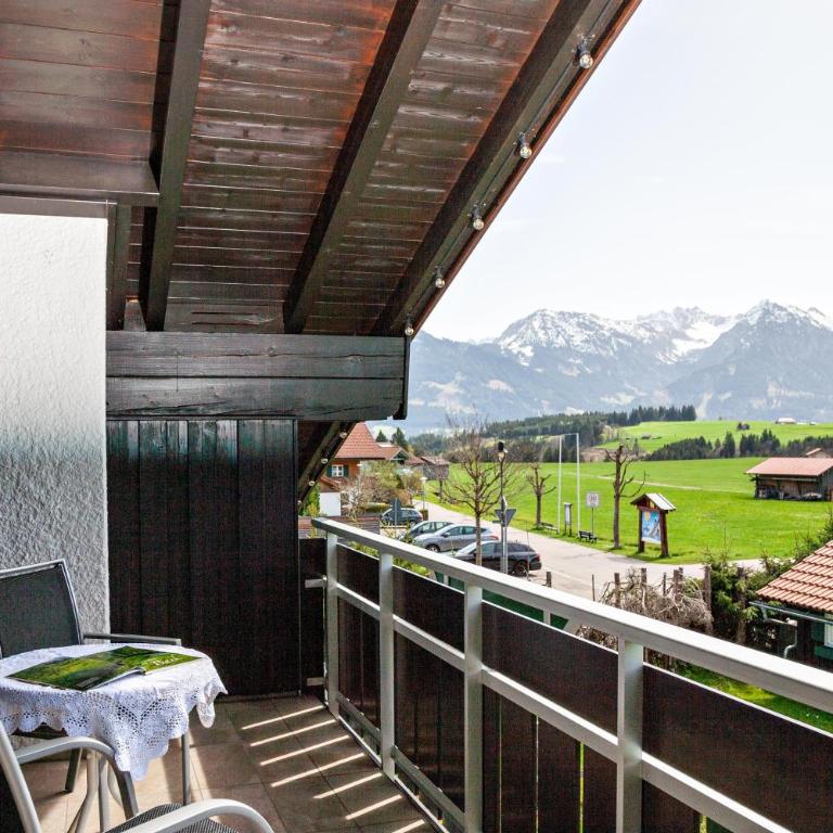 Ferienwohnung Braun - Deluxe-Apartment mit 2 Schlafzimmern und Gartenblick - 3