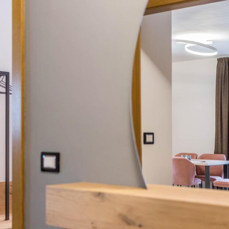 Kamerloy Apartments D - Appartamento Deluxe con 2 Camere da Letto e Vista Giardino - 21
