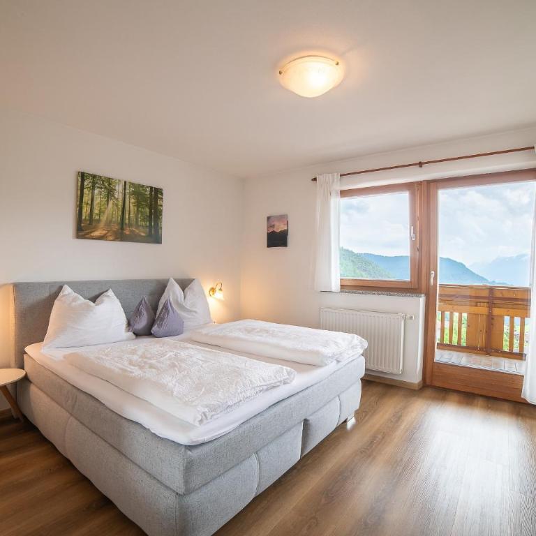 Hotel Klausthaler - Dreibettzimmer mit Dusche - 9