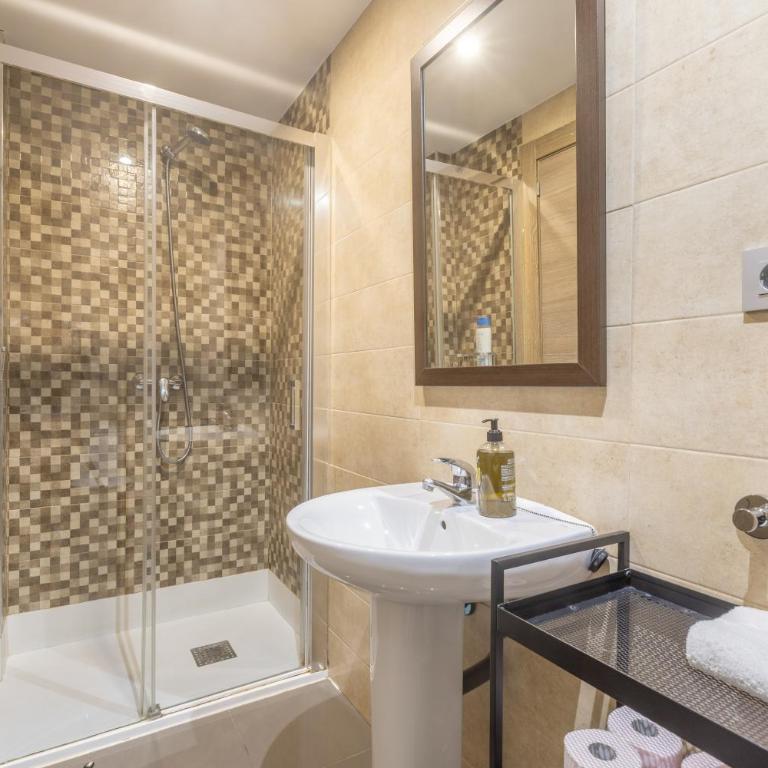 Malaga Vialia Estación Ave y tren - Apartamento Superior con balcón - 12